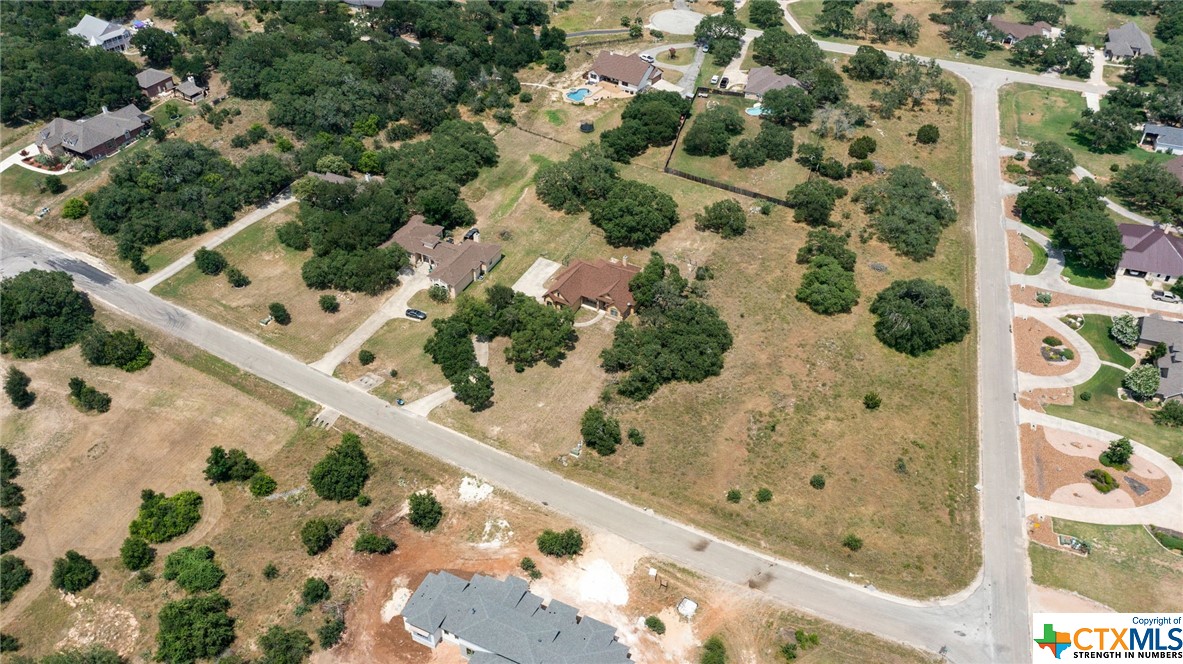 477 Brookhollow