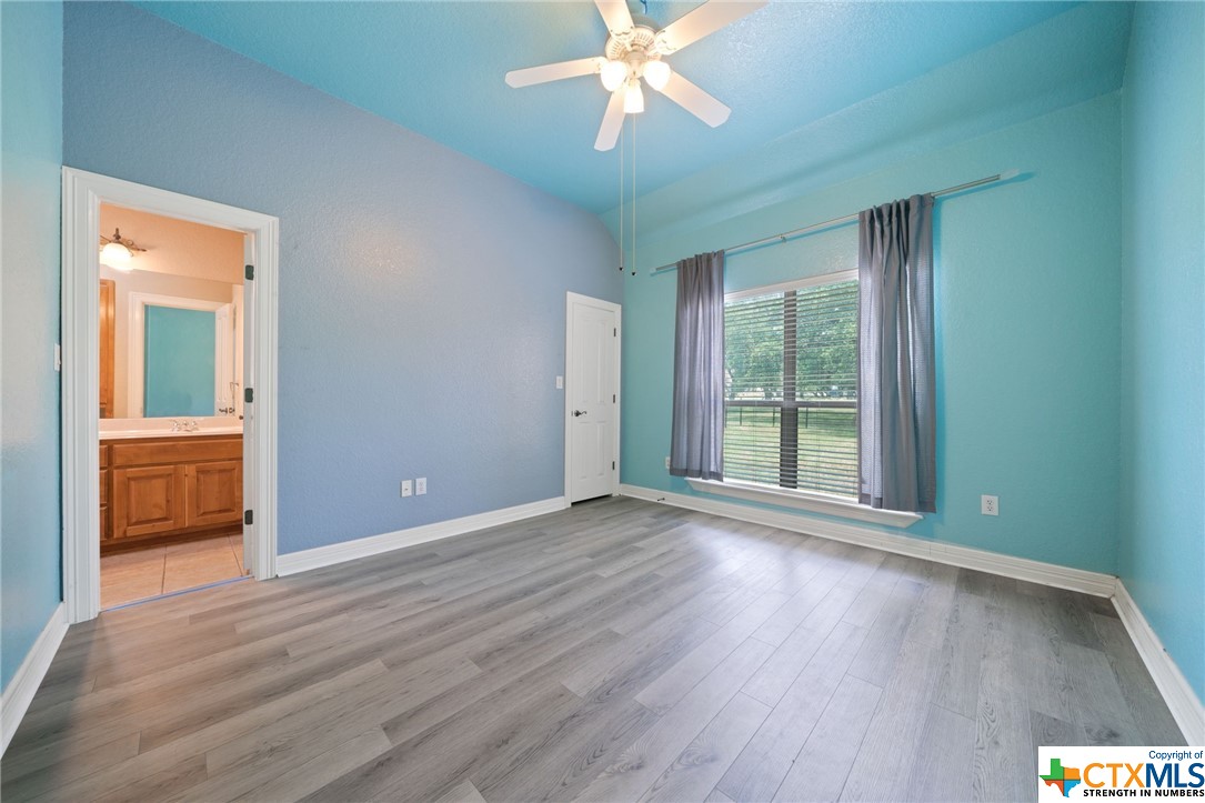 477 Brookhollow