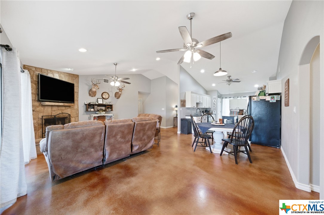 2825 Rocky Ridge Loop