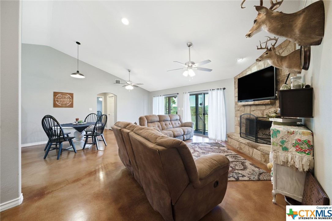 2825 Rocky Ridge Loop