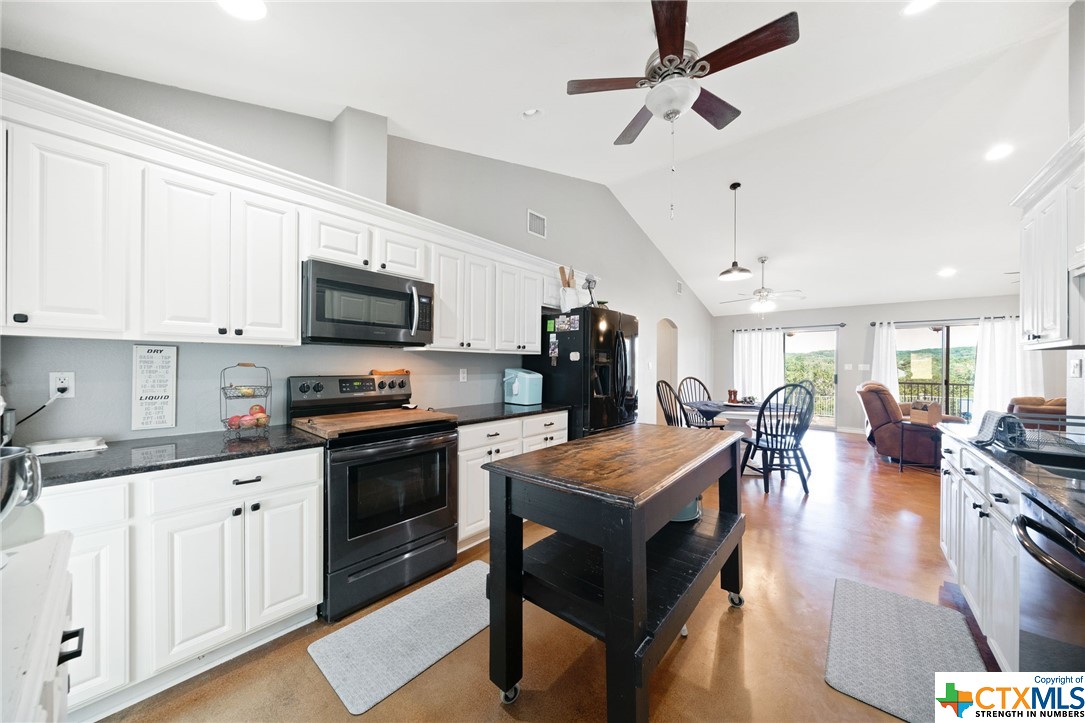 2825 Rocky Ridge Loop