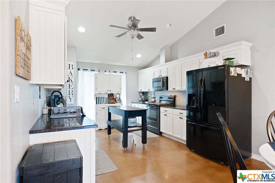 2825 Rocky Ridge Loop
