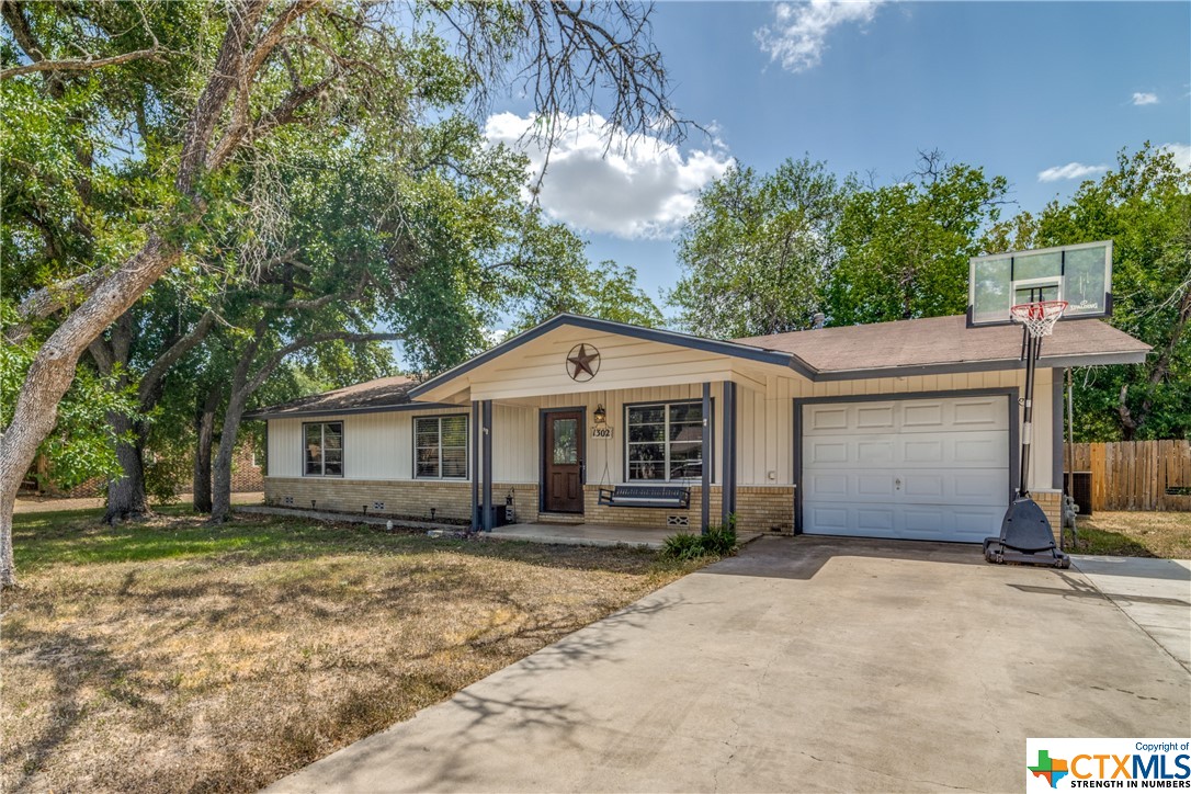 1302 Keller Lane