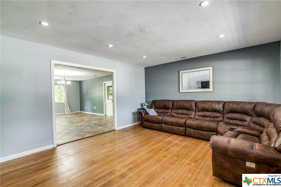 1302 Keller Lane