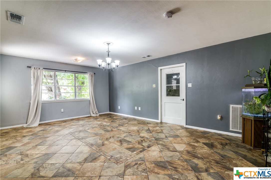 1302 Keller Lane