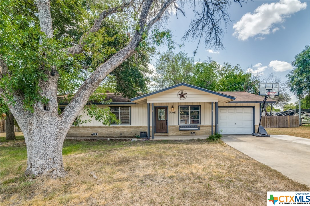 1302 Keller Lane