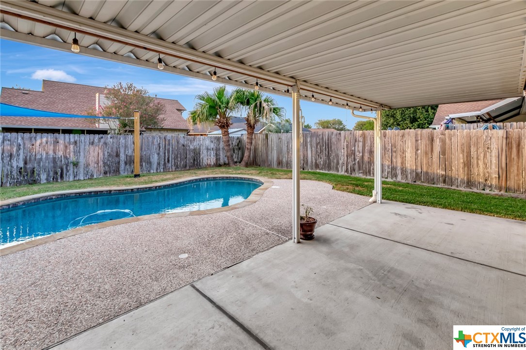 319 Macon Creek