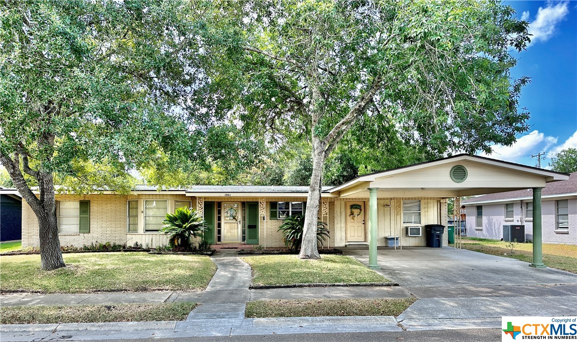 1901 Bon Aire Avenue