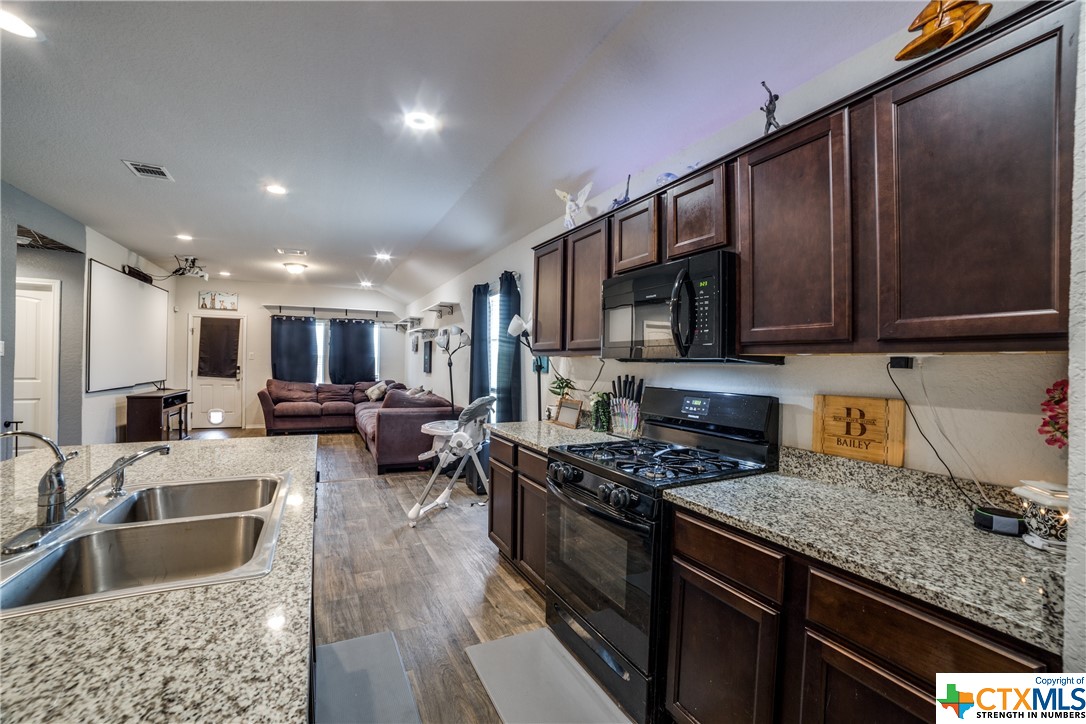 426 Lance Trail