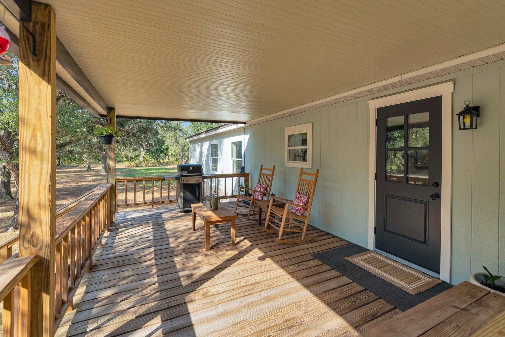 1079 Private Road 1051