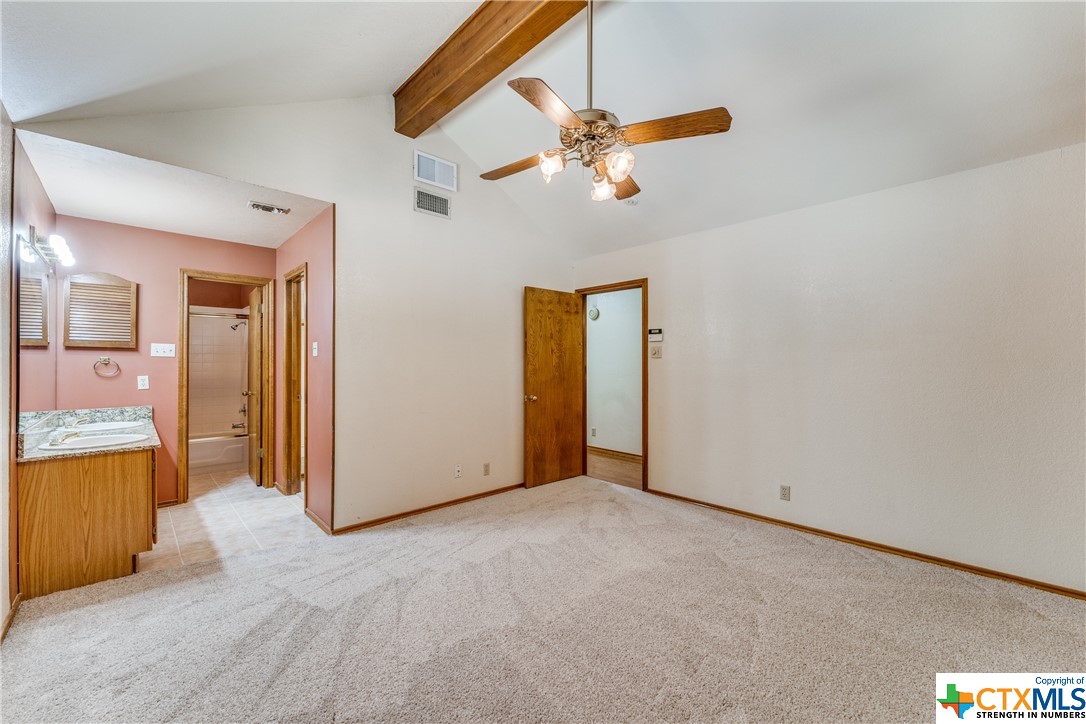 109 Turkey Hollow Circle