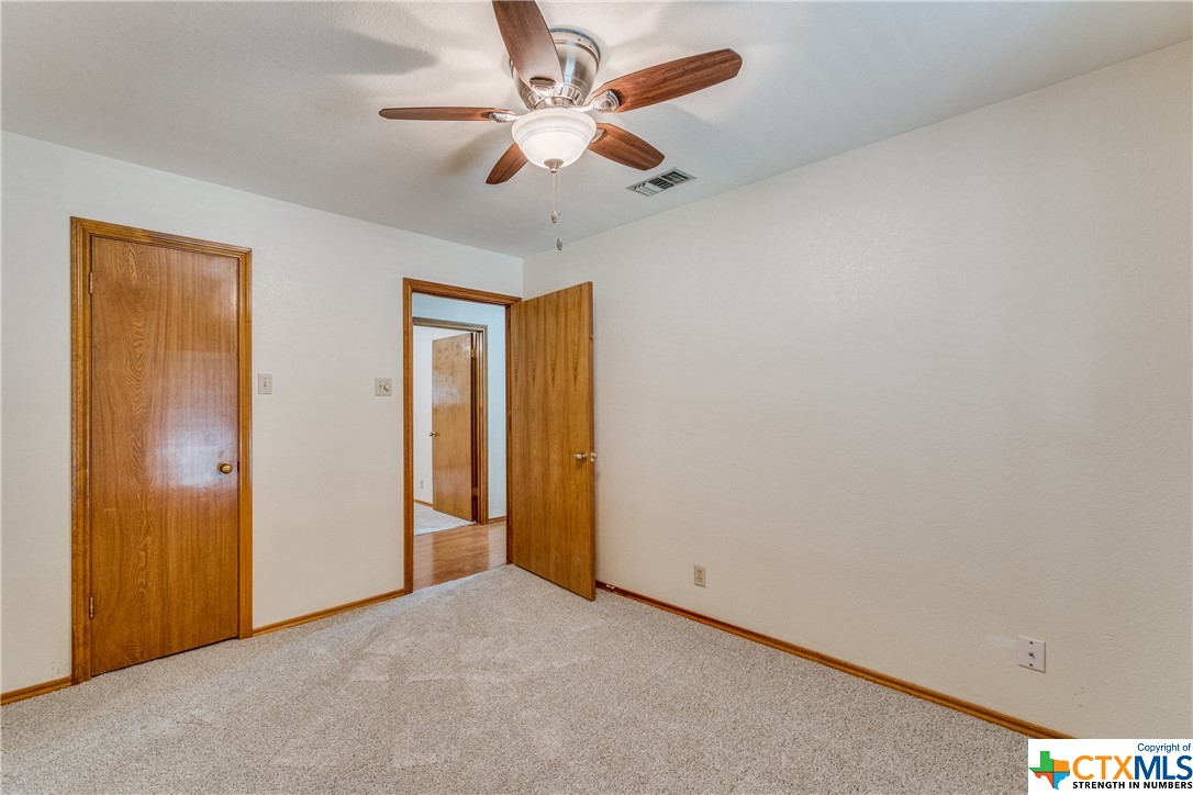 109 Turkey Hollow Circle