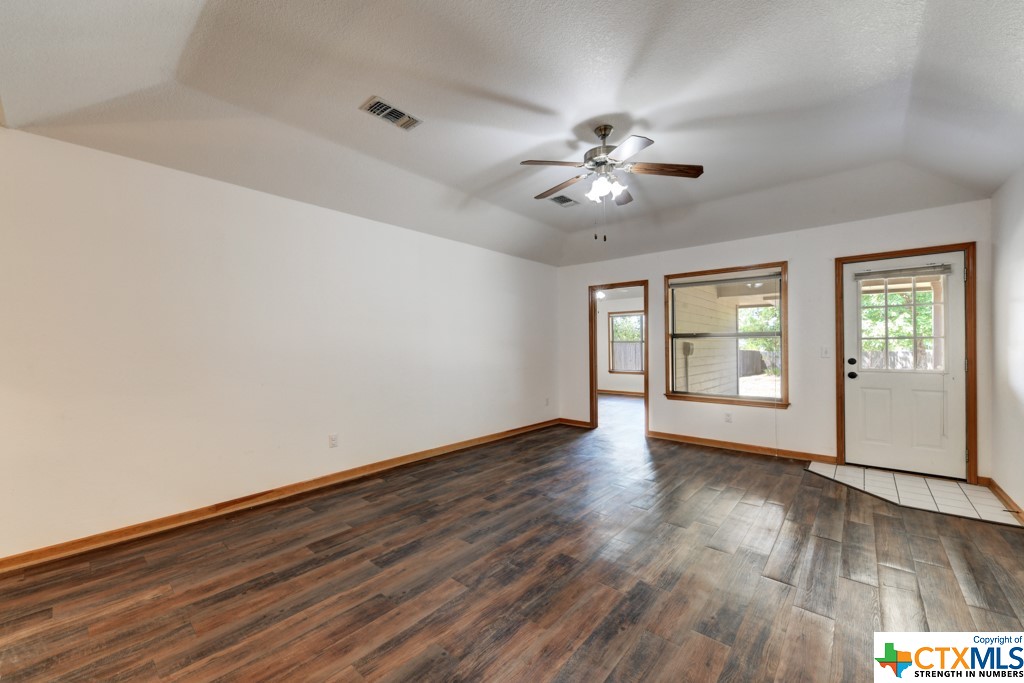 954 Parkdale Drive