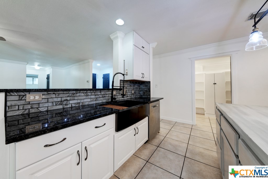 1644 Sunstone Circle
