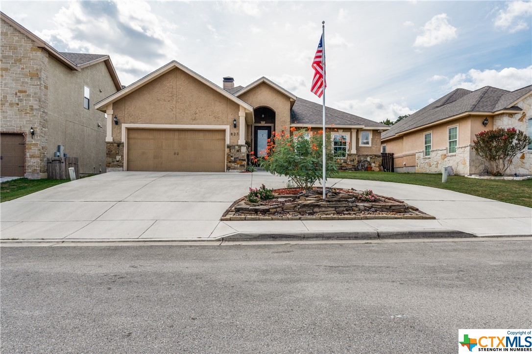 827 Lodge Creek Drive