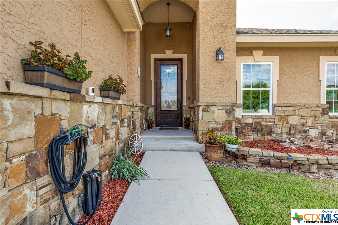 827 Lodge Creek Drive