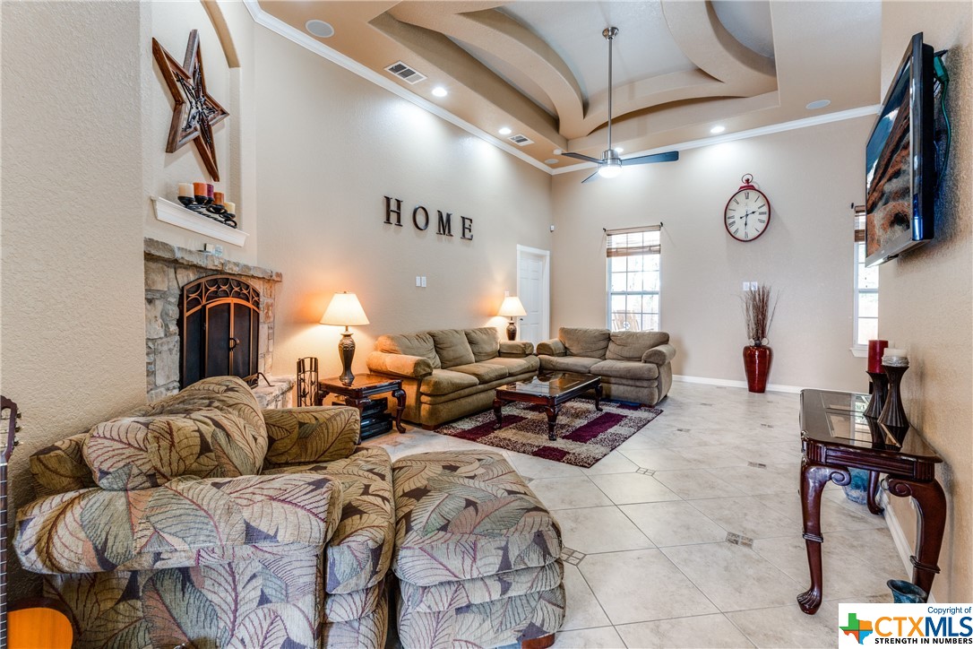 827 Lodge Creek Drive