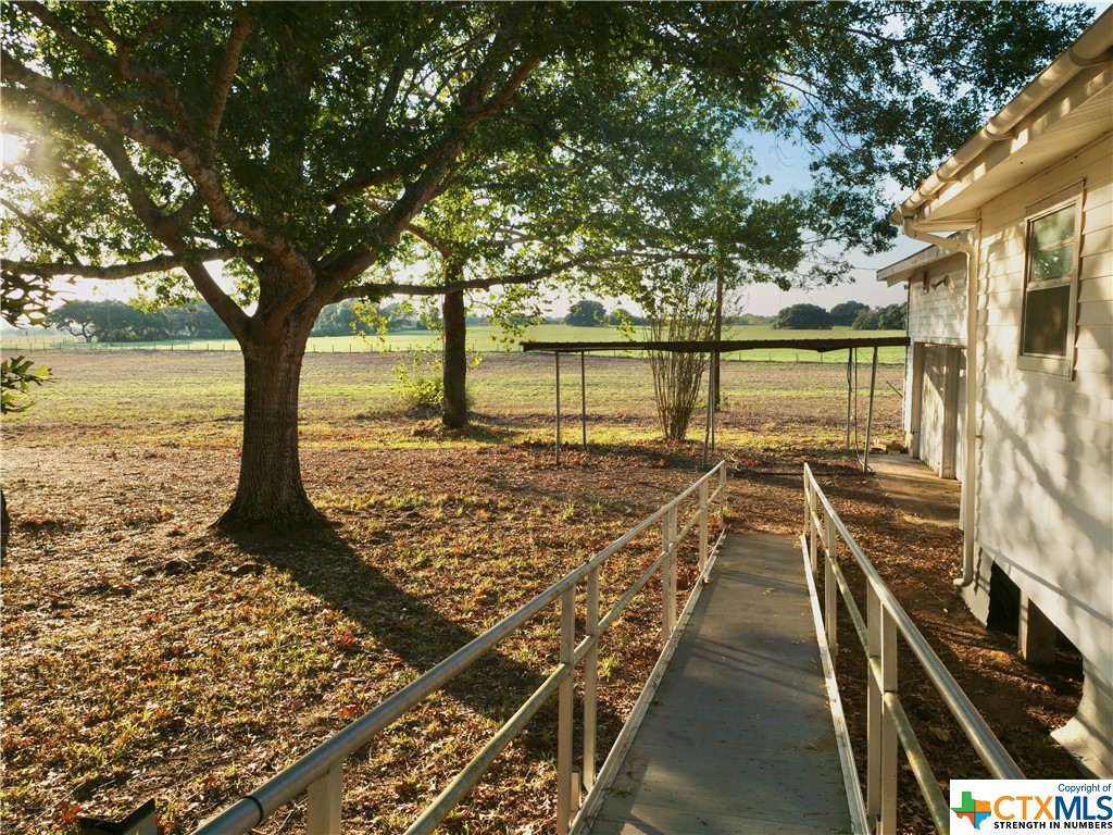 4782 E Hwy 111