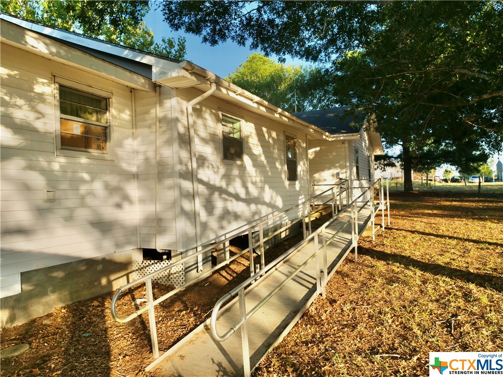 4782 E Hwy 111