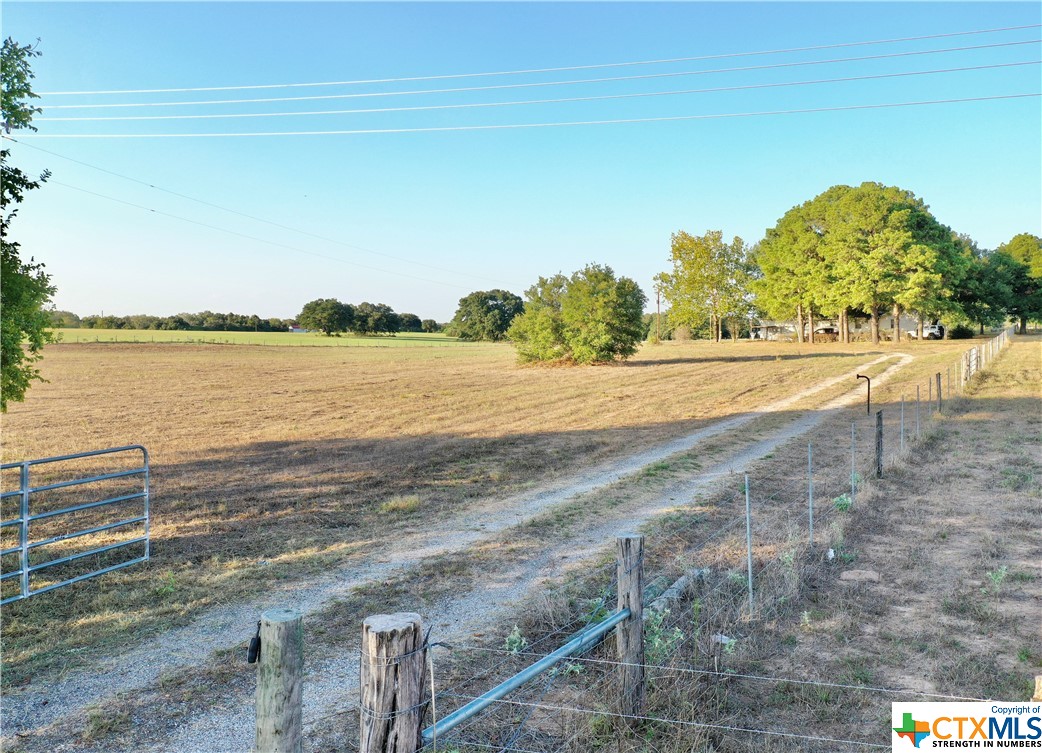 4782 E Hwy 111