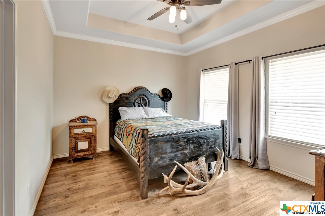 405B Larkspur