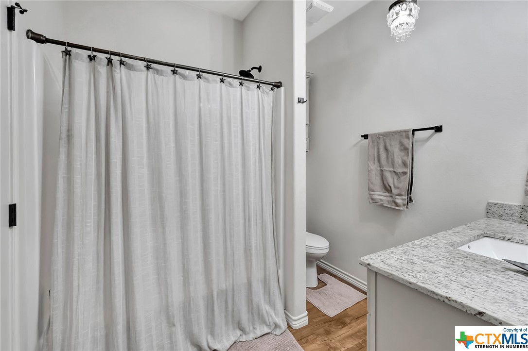 405B Larkspur