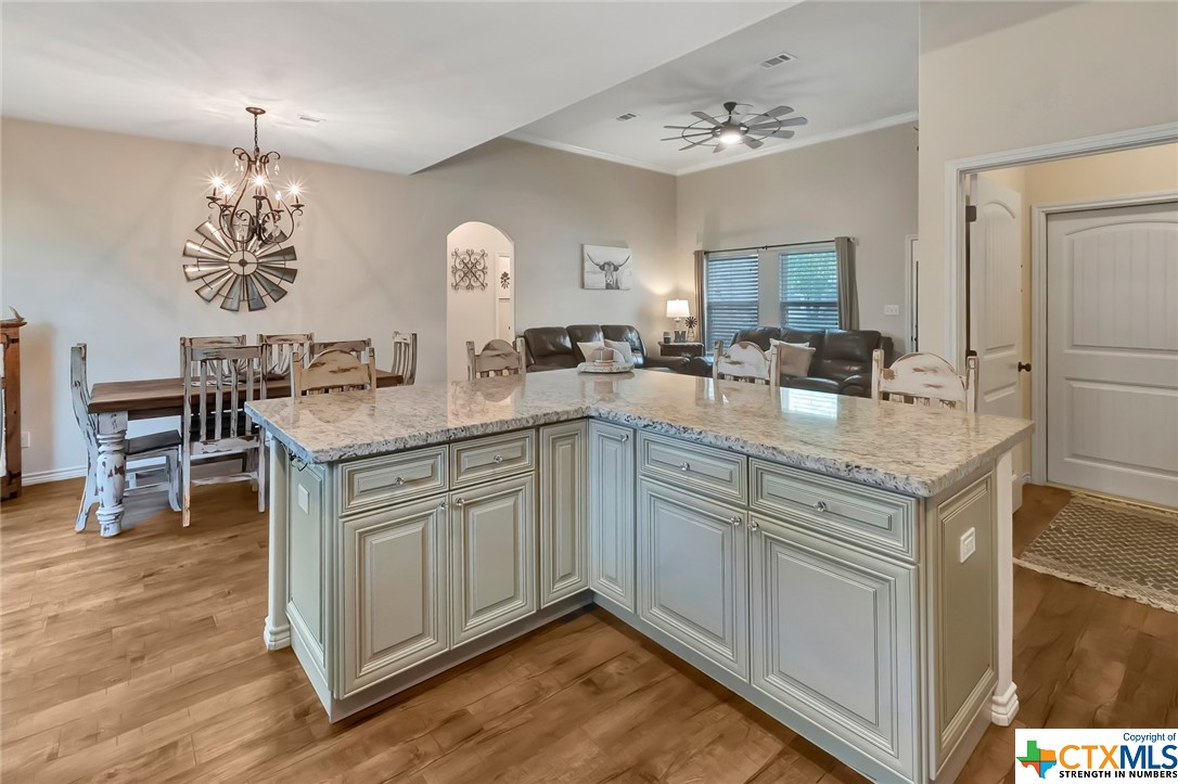 405B Larkspur