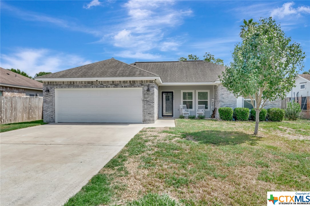 405B Larkspur