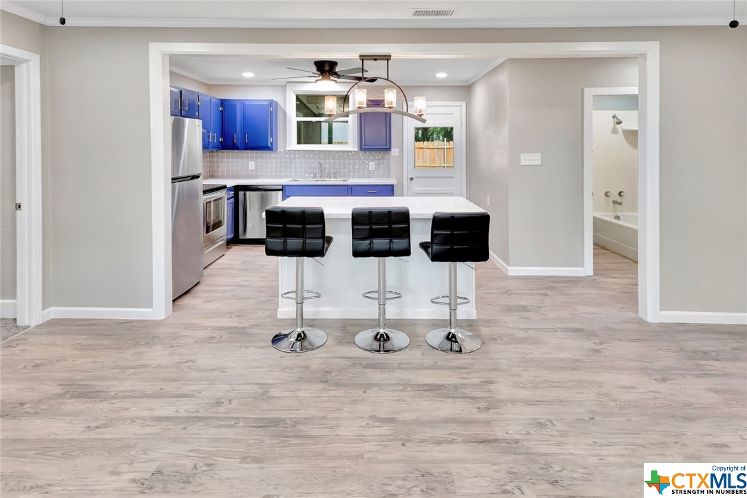 250 W Franklin Street