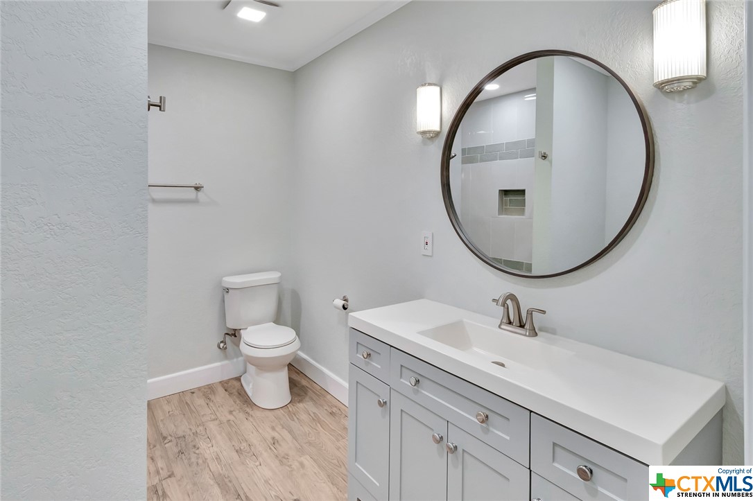 250 W Franklin Street