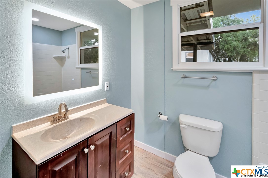 250 W Franklin Street