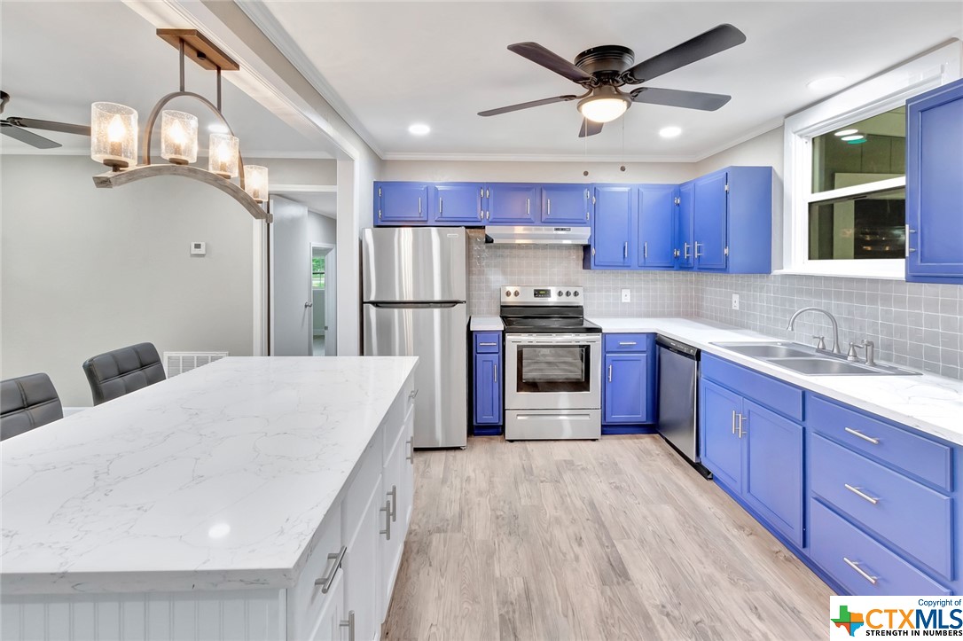 250 W Franklin Street