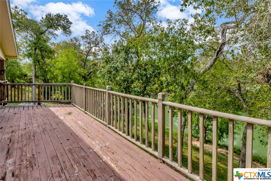 242 River Oaks Road