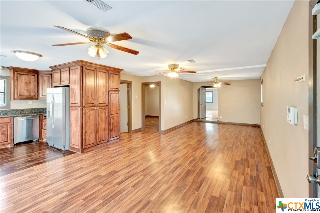 242 River Oaks Road