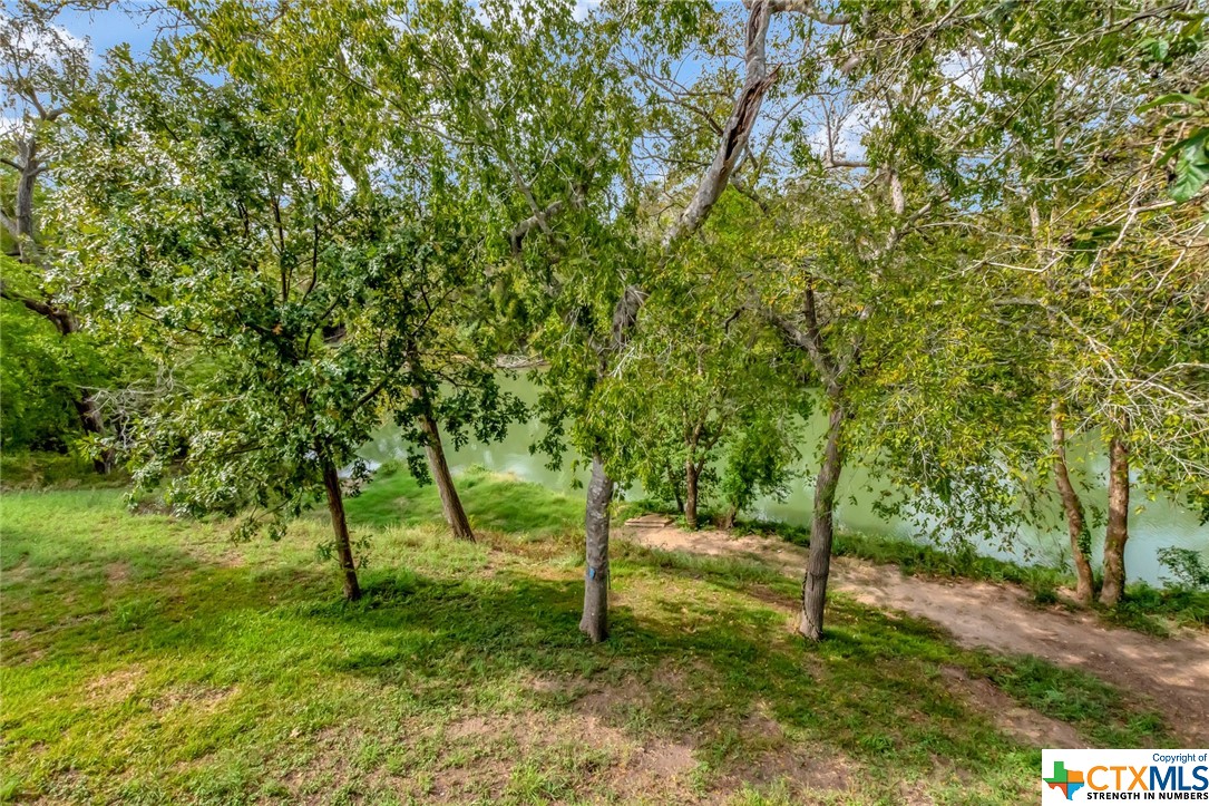 242 River Oaks Road