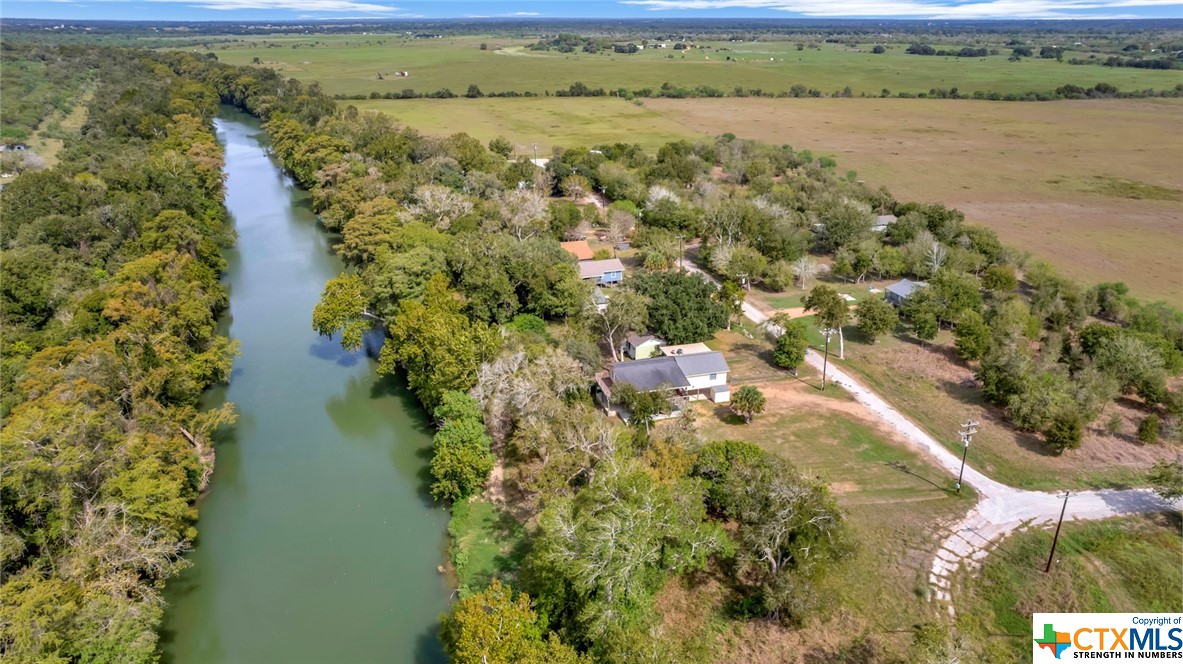 242 River Oaks Road