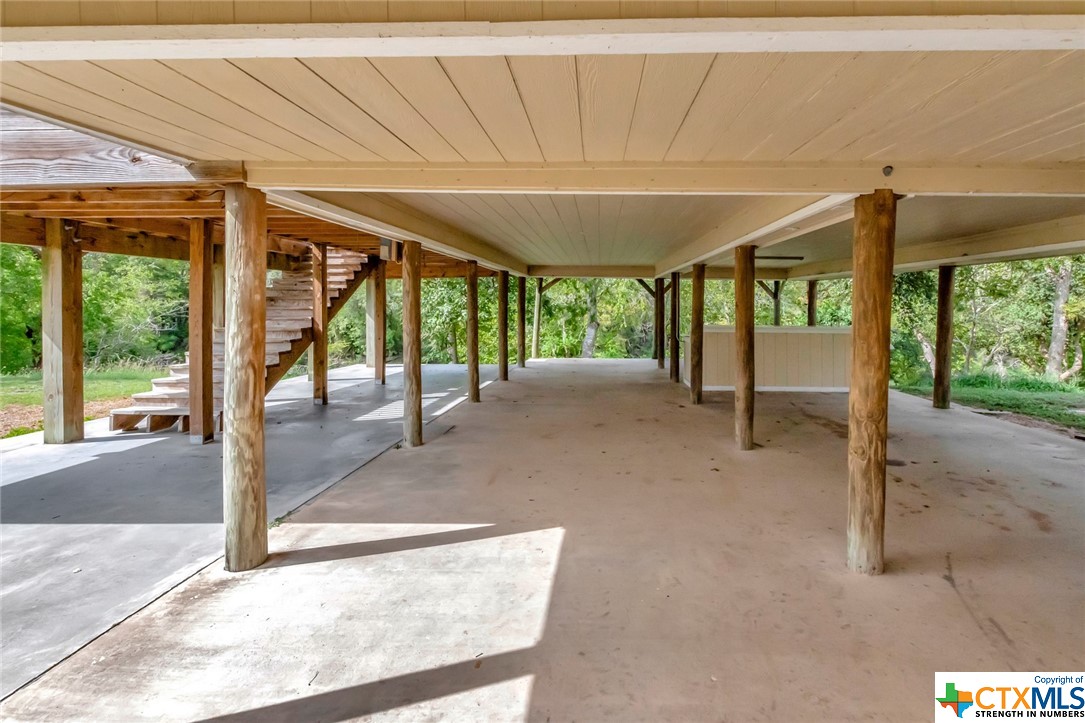 242 River Oaks Road