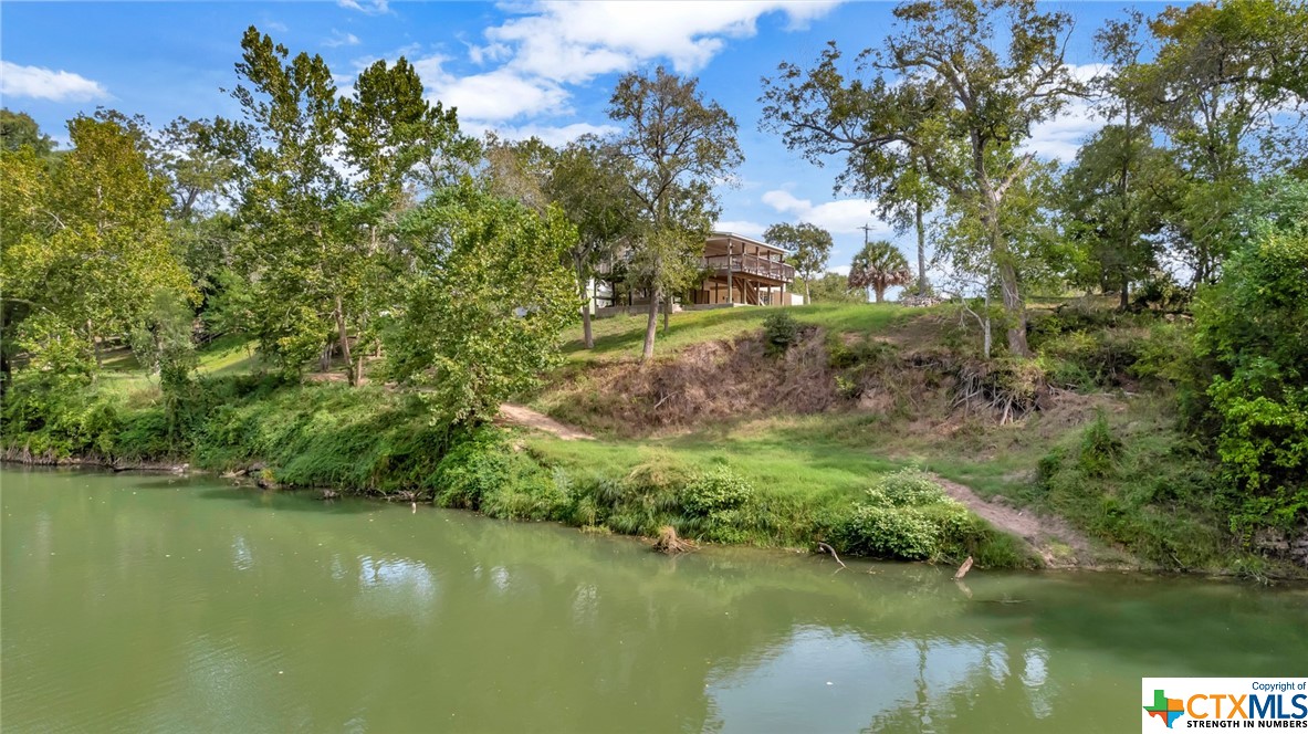 242 River Oaks Road