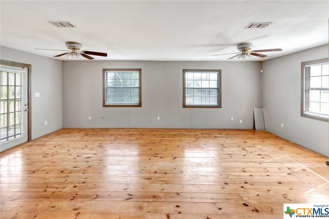 242 River Oaks Road