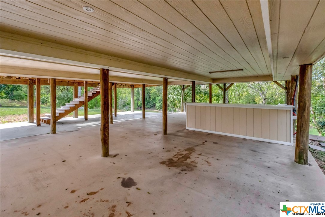 242 River Oaks Road