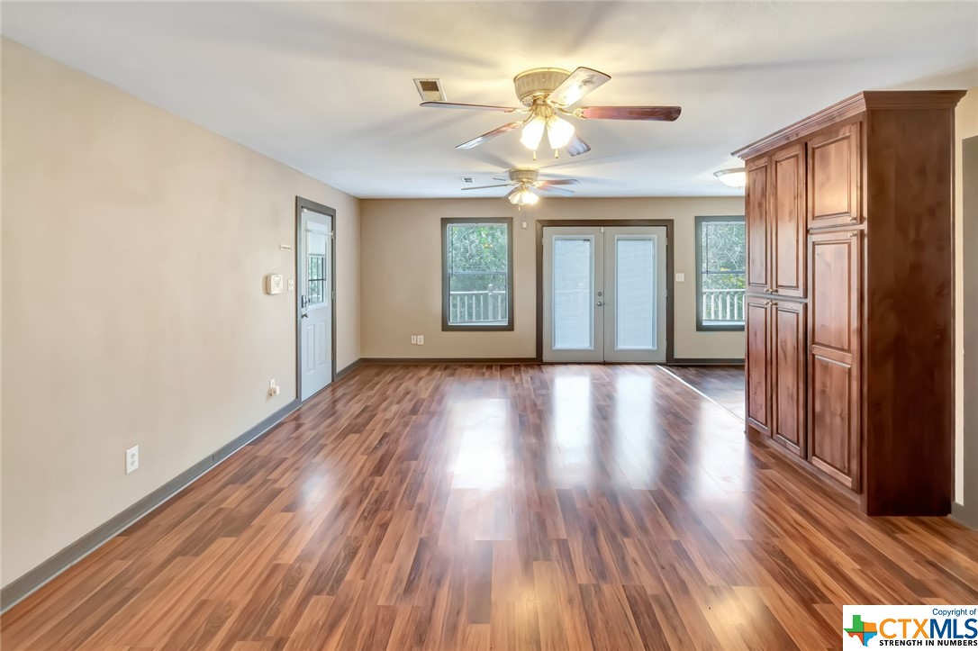 242 River Oaks Road