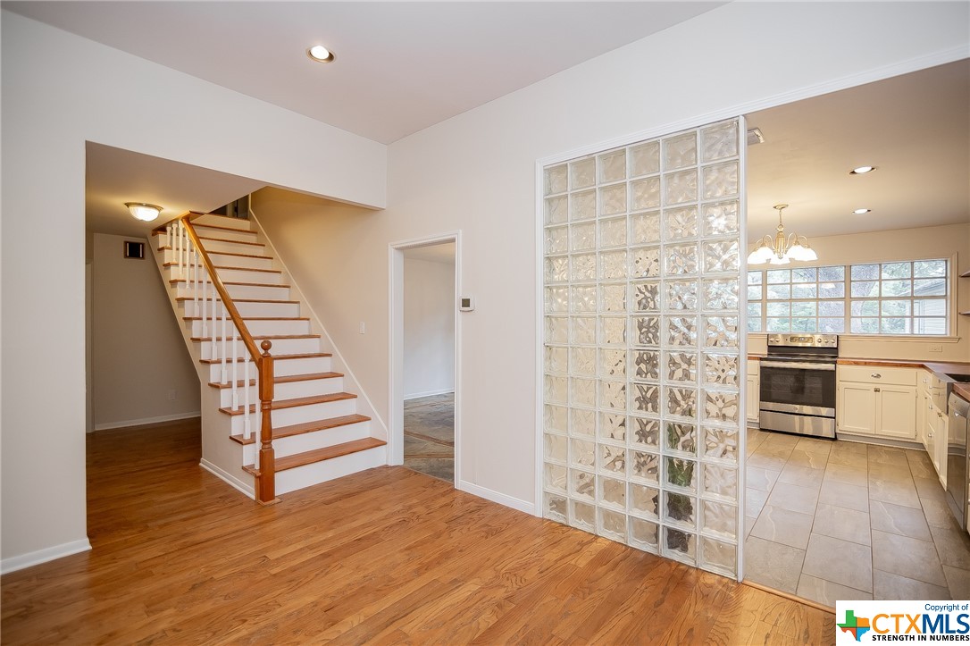 1107 Live Oak Drive