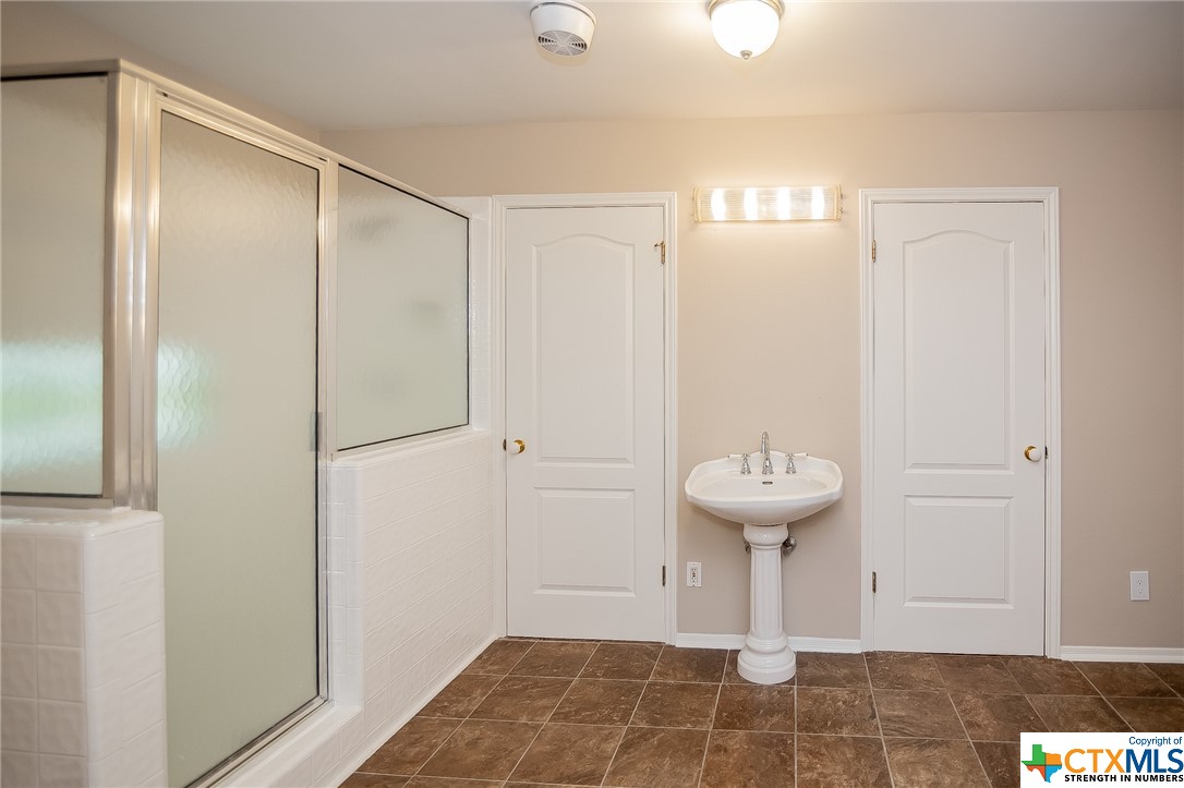 1107 Live Oak Drive