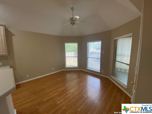 1713 Oak Rock