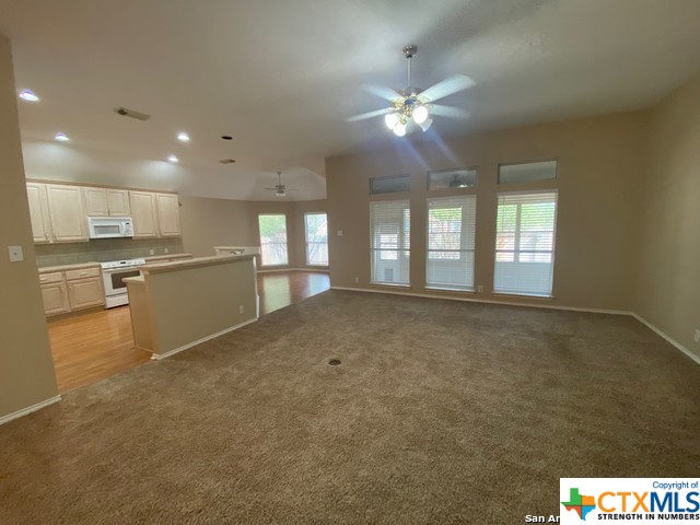 1713 Oak Rock