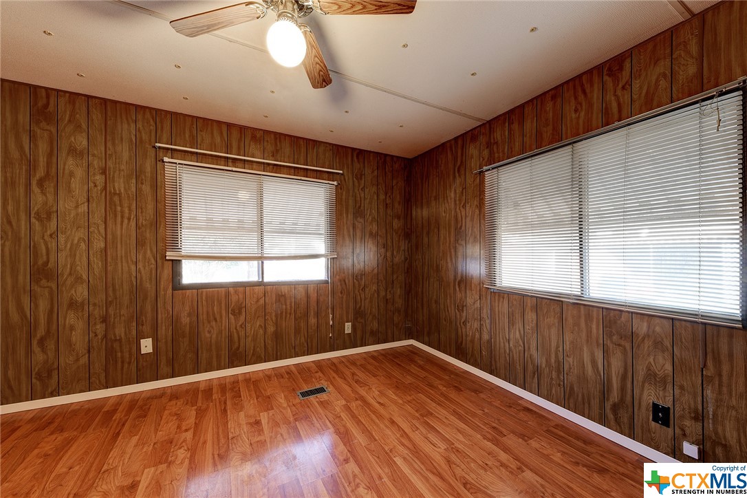 1506 Honeysuckle Lane