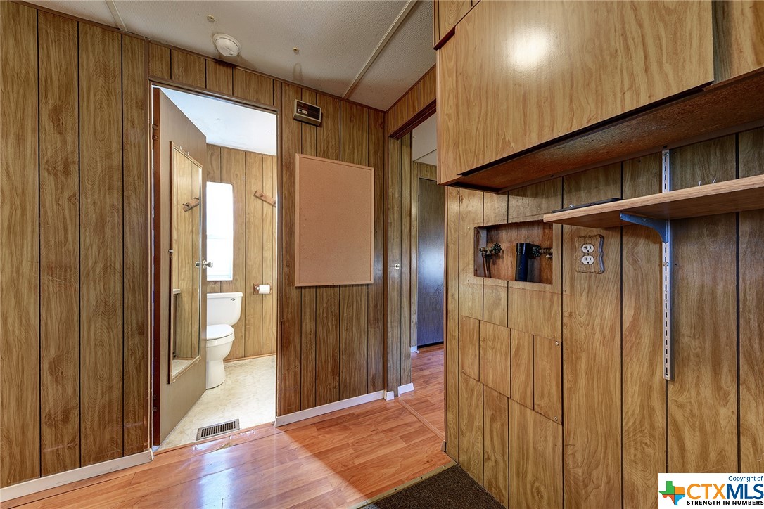 1506 Honeysuckle Lane