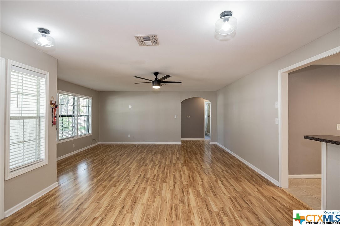 2107 E Anaqua Avenue