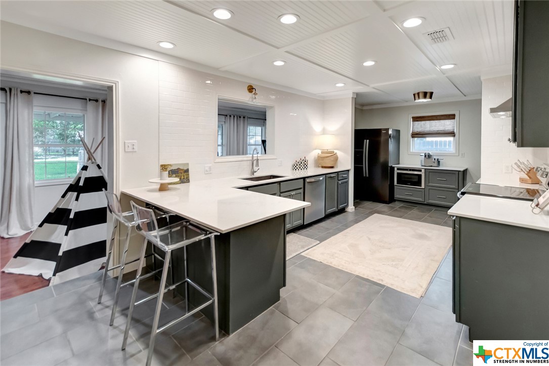 103 Alameda Circle