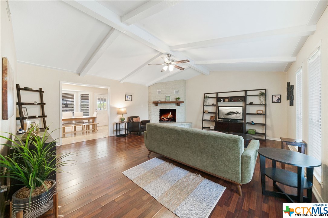 1112 Tumbleweed Drive